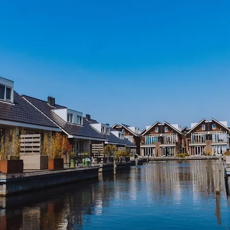 Houseboat At Marina With Views * Uitgeest