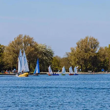 Houseboat At Marina With Views Botel *