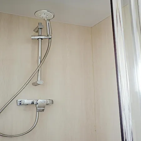 Tekne Houseboat At Marina With Views