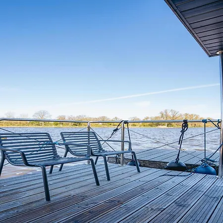 Tekne Houseboat At Marina With Views