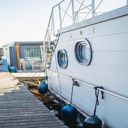 Tekne Houseboat At Marina With Views